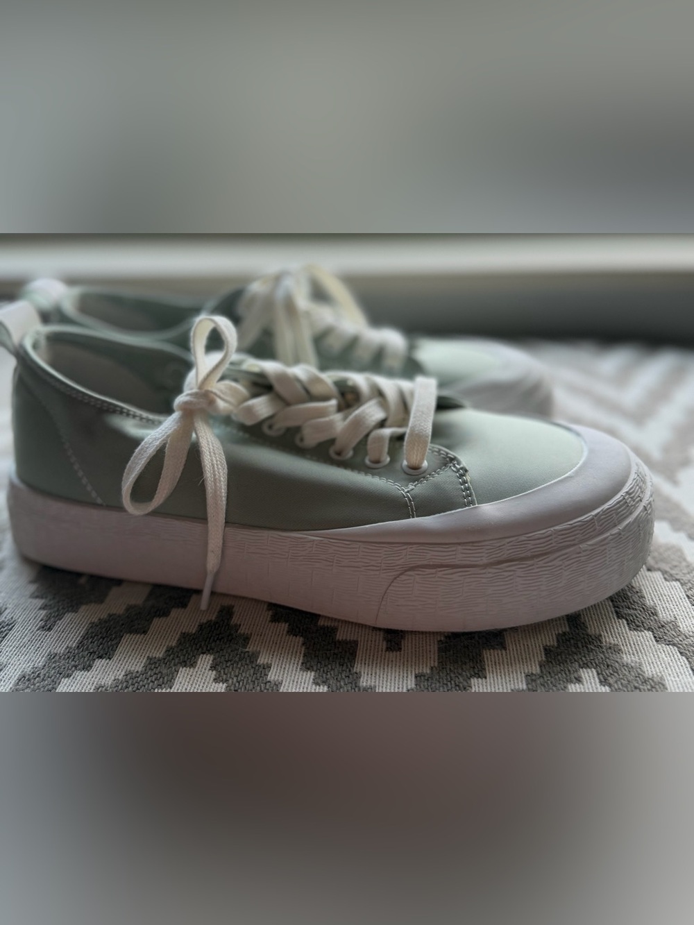 Women’s Nylon Upper Soft Moc Sneakers – Size 9